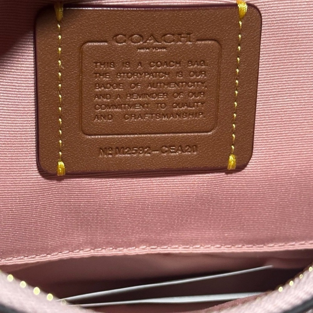 Coach Powder Pink Teri Shoulder Bag with Charms Never Worn CEA20 - Picture 4 of 5